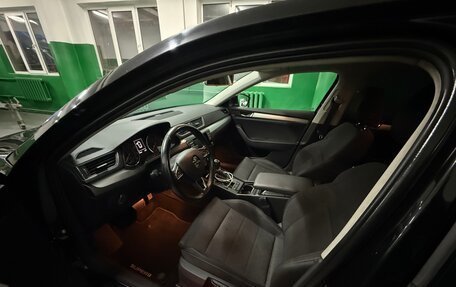 Skoda Superb III рестайлинг, 2015 год, 1 415 000 рублей, 2 фотография