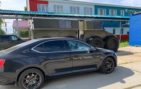 Skoda Superb III рестайлинг, 2015 год, 1 415 000 рублей, 10 фотография