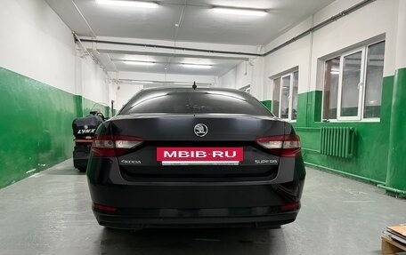 Skoda Superb III рестайлинг, 2015 год, 1 415 000 рублей, 11 фотография