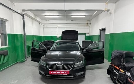 Skoda Superb III рестайлинг, 2015 год, 1 415 000 рублей, 12 фотография