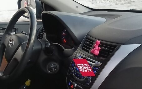 Hyundai Solaris II рестайлинг, 2014 год, 645 000 рублей, 9 фотография