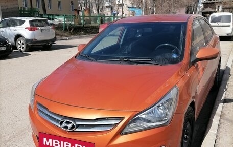 Hyundai Solaris II рестайлинг, 2015 год, 1 000 000 рублей, 5 фотография