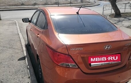 Hyundai Solaris II рестайлинг, 2015 год, 1 000 000 рублей, 6 фотография