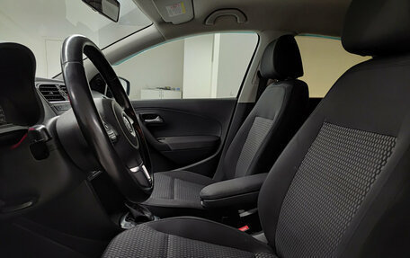 Volkswagen Polo VI (EU Market), 2014 год, 827 000 рублей, 20 фотография