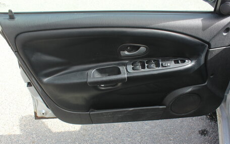 Mitsubishi Carisma I, 2002 год, 210 000 рублей, 8 фотография