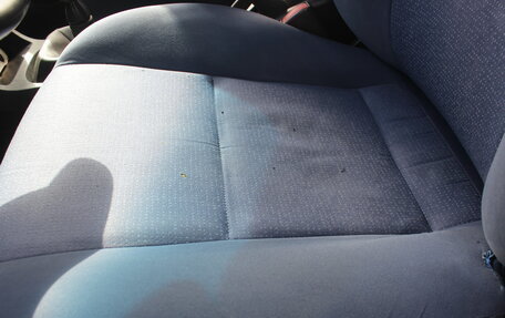 Mitsubishi Carisma I, 2002 год, 210 000 рублей, 11 фотография