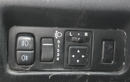 Mitsubishi Carisma I, 2002 год, 210 000 рублей, 17 фотография