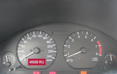 Mitsubishi Carisma I, 2002 год, 210 000 рублей, 18 фотография