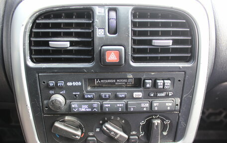 Mitsubishi Carisma I, 2002 год, 210 000 рублей, 20 фотография