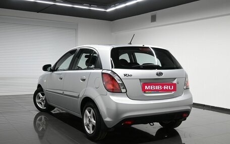 KIA Rio II, 2011 год, 795 000 рублей, 6 фотография