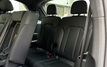 Audi SQ7, 2025 год, 18 500 000 рублей, 15 фотография