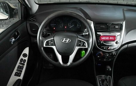 Hyundai Solaris II рестайлинг, 2014 год, 994 000 рублей, 11 фотография