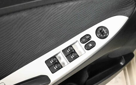 Hyundai Solaris II рестайлинг, 2014 год, 994 000 рублей, 15 фотография