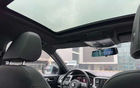 Volkswagen T-Roc I, 2023 год, 1 790 000 рублей, 12 фотография
