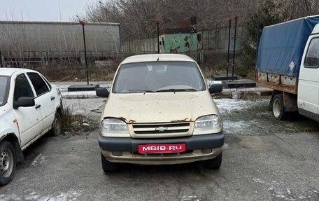 Chevrolet Niva I рестайлинг, 2005 год, 150 000 рублей, 1 фотография