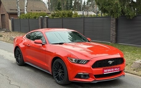 Ford Mustang VI рестайлинг, 2015 год, 3 100 000 рублей, 1 фотография