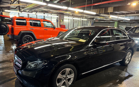 Mercedes-Benz E-Класс, 2017 год, 3 100 000 рублей, 1 фотография