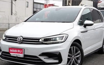 Volkswagen Touran III, 2017 год, 1 620 000 рублей, 1 фотография