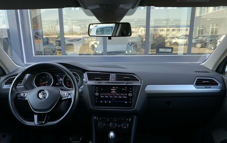 Volkswagen Tiguan II, 2019 год, 2 549 000 рублей, 12 фотография