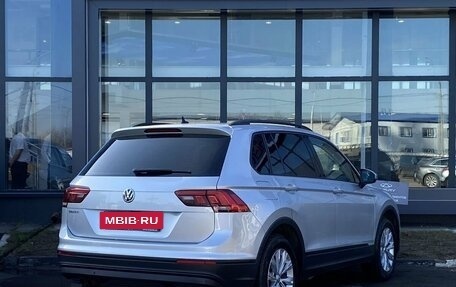 Volkswagen Tiguan II, 2019 год, 2 549 000 рублей, 5 фотография