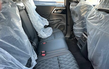 Mitsubishi Outlander, 2023 год, 3 990 000 рублей, 17 фотография