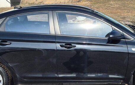 Hyundai Solaris II рестайлинг, 2017 год, 1 099 000 рублей, 2 фотография