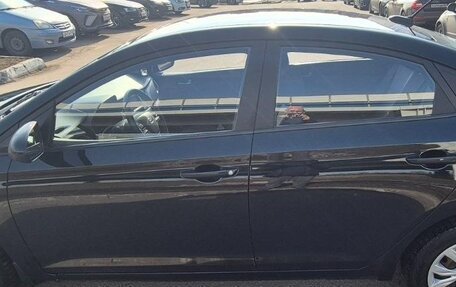 Hyundai Solaris II рестайлинг, 2017 год, 1 099 000 рублей, 4 фотография