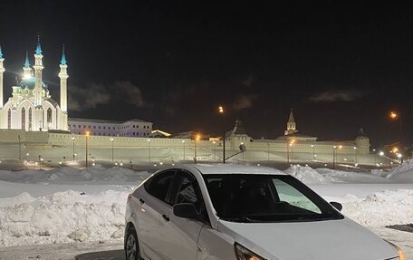 Hyundai Solaris II рестайлинг, 2015 год, 620 000 рублей, 2 фотография