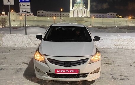 Hyundai Solaris II рестайлинг, 2015 год, 620 000 рублей, 4 фотография