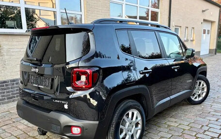 Jeep Renegade I рестайлинг, 2021 год, 2 100 000 рублей, 6 фотография