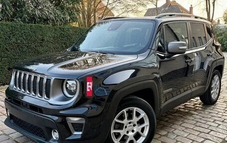 Jeep Renegade I рестайлинг, 2021 год, 2 100 000 рублей, 3 фотография