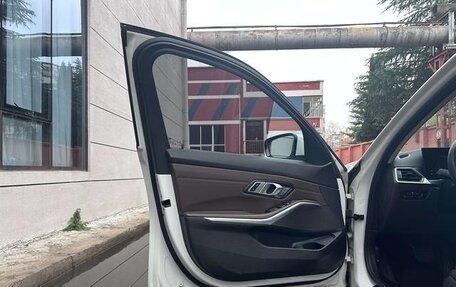 BMW 3 серия, 2023 год, 3 600 000 рублей, 13 фотография