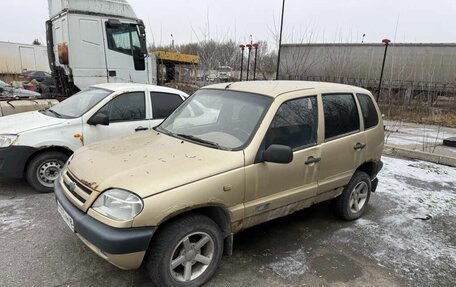 Chevrolet Niva I рестайлинг, 2005 год, 150 000 рублей, 3 фотография