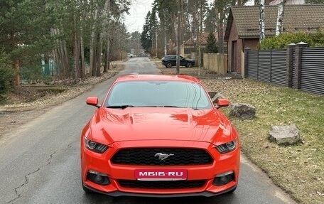 Ford Mustang VI рестайлинг, 2015 год, 3 100 000 рублей, 2 фотография