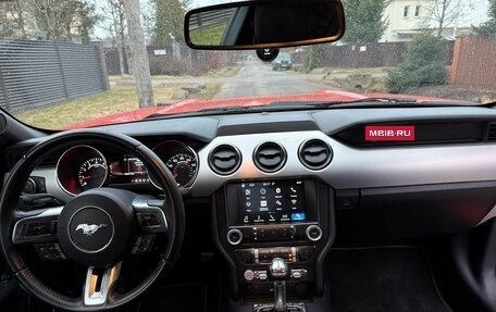 Ford Mustang VI рестайлинг, 2015 год, 3 100 000 рублей, 13 фотография