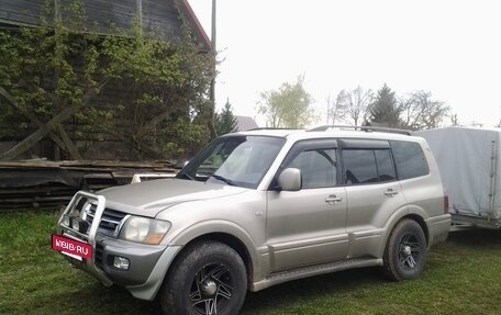 Mitsubishi Pajero III рестайлинг, 2005 год, 950 000 рублей, 2 фотография