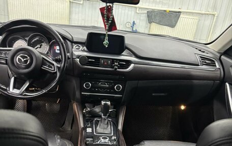 Mazda 6, 2017 год, 1 650 000 рублей, 11 фотография