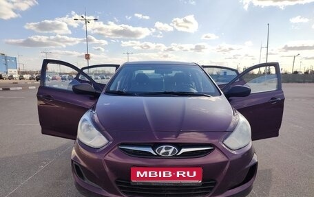 Hyundai Solaris II рестайлинг, 2013 год, 585 000 рублей, 3 фотография