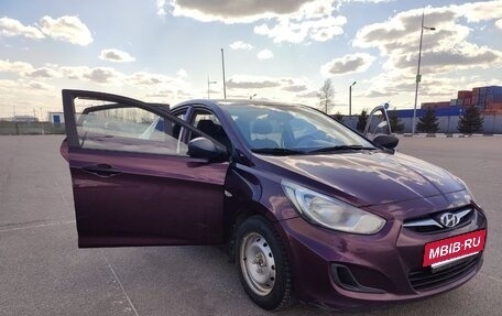 Hyundai Solaris II рестайлинг, 2013 год, 585 000 рублей, 4 фотография