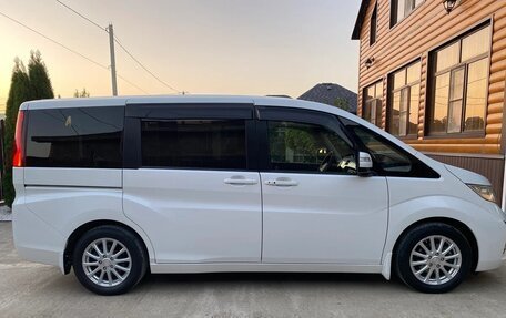 Honda Stepwgn IV, 2016 год, 1 630 000 рублей, 4 фотография