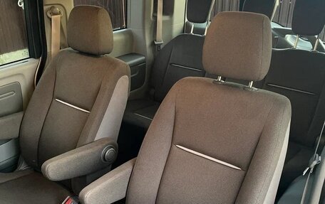 Honda Stepwgn IV, 2016 год, 1 630 000 рублей, 12 фотография