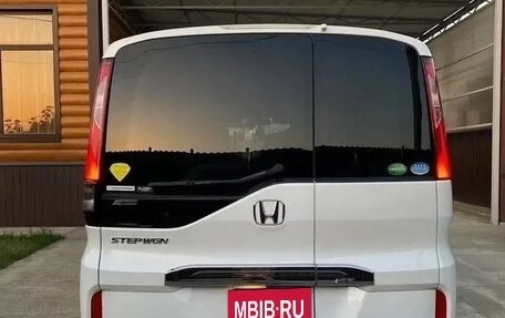 Honda Stepwgn IV, 2016 год, 1 630 000 рублей, 6 фотография