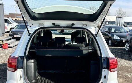 Mitsubishi Outlander III рестайлинг 3, 2016 год, 1 799 000 рублей, 11 фотография