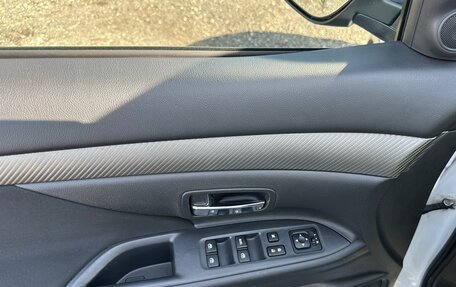 Mitsubishi Outlander III рестайлинг 3, 2016 год, 1 799 000 рублей, 25 фотография