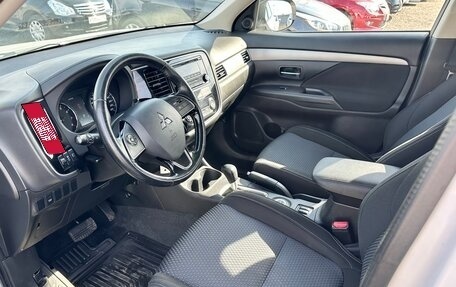 Mitsubishi Outlander III рестайлинг 3, 2016 год, 1 799 000 рублей, 21 фотография