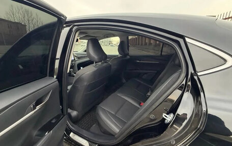 Toyota Camry, 2024 год, 3 730 000 рублей, 5 фотография