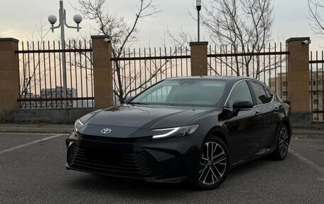 Toyota Camry, 2024 год, 3 730 000 рублей, 4 фотография