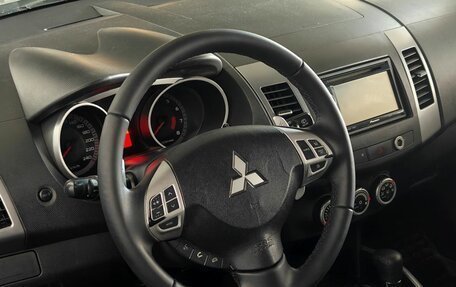 Mitsubishi Outlander III рестайлинг 3, 2008 год, 975 000 рублей, 12 фотография