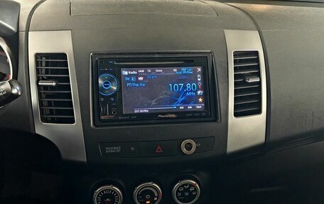 Mitsubishi Outlander III рестайлинг 3, 2008 год, 975 000 рублей, 14 фотография