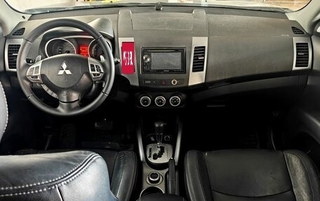 Mitsubishi Outlander III рестайлинг 3, 2008 год, 975 000 рублей, 11 фотография